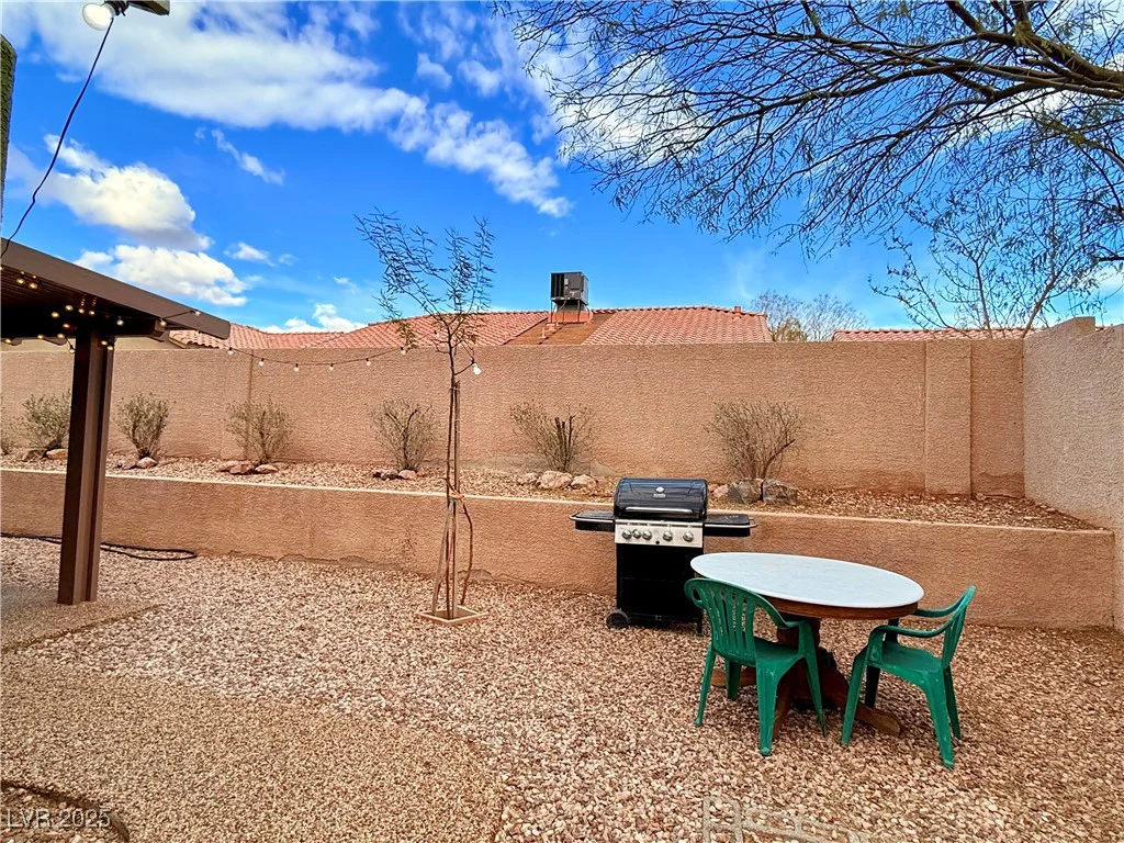 1080 Laguna Park, Las Vegas, NV 89110