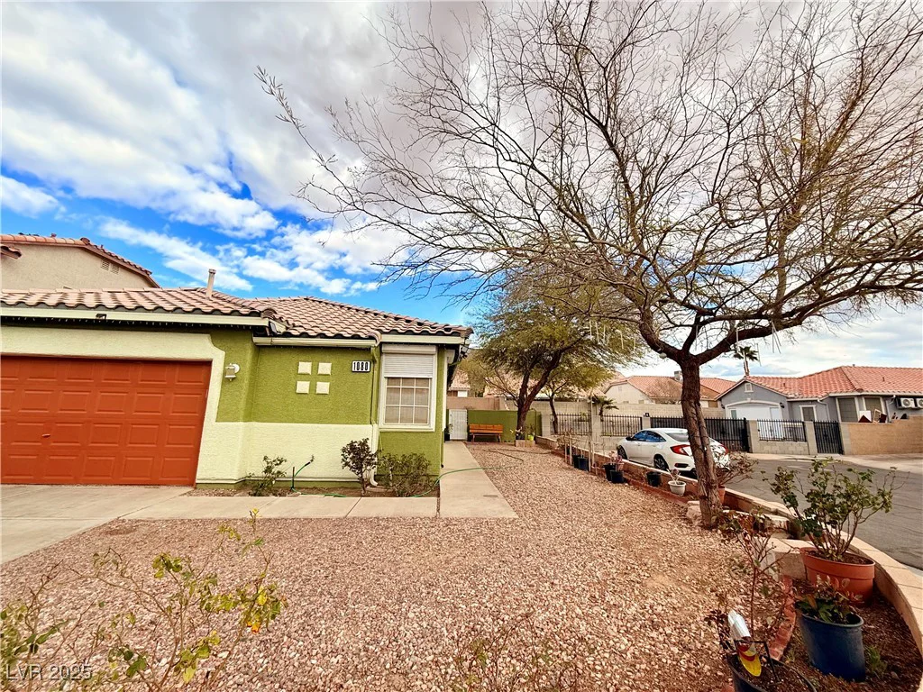 1080 Laguna Park, Las Vegas, NV 89110