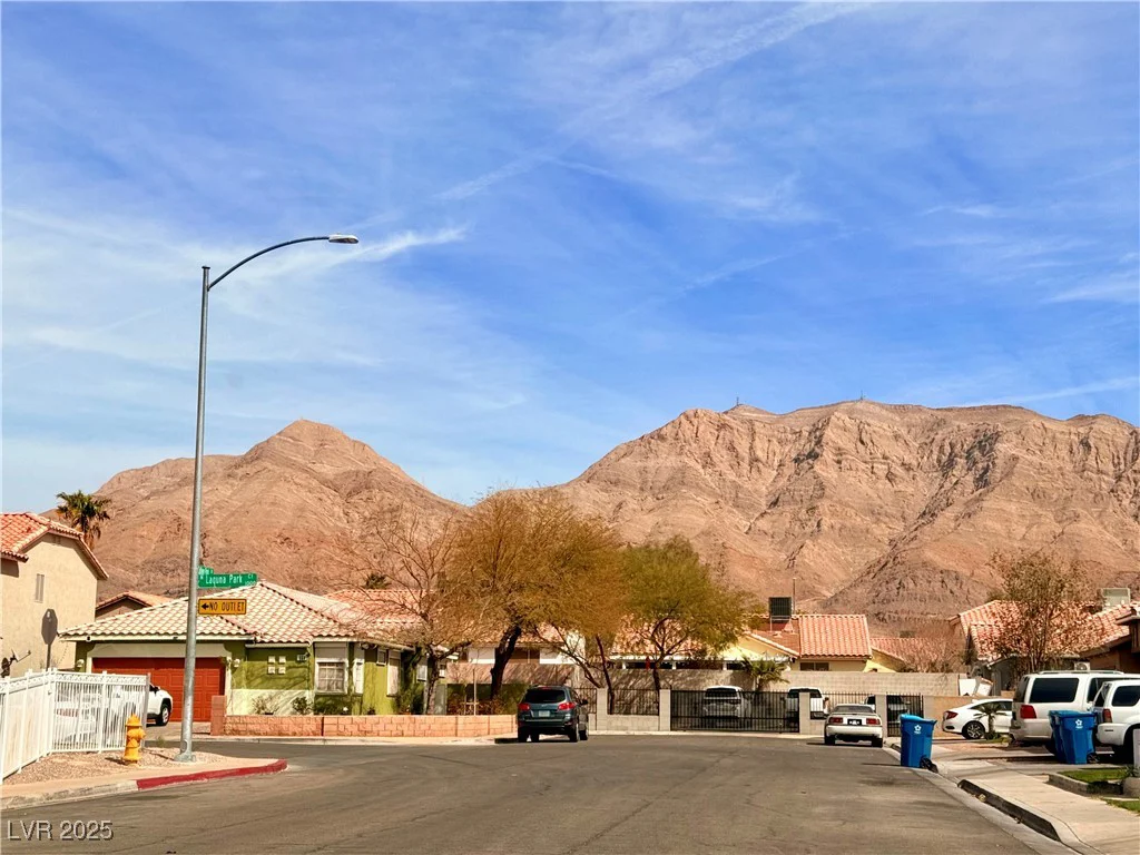 1080 Laguna Park, Las Vegas, NV 89110