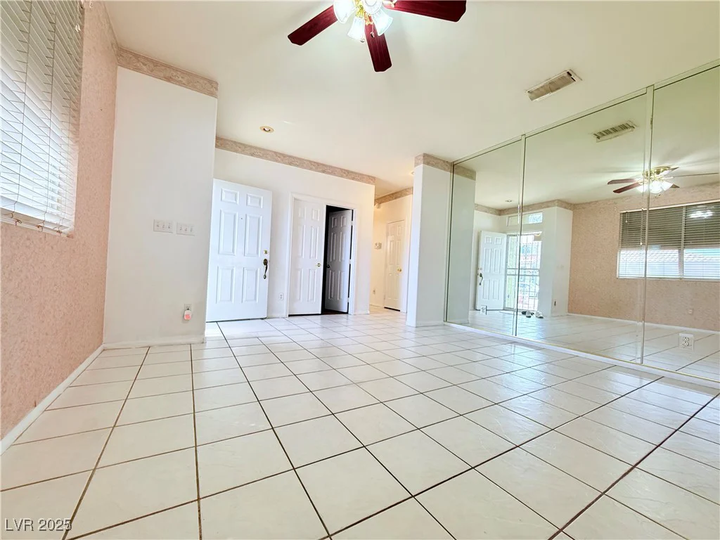 1080 Laguna Park, Las Vegas, NV 89110