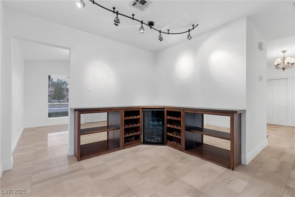 8620 Cremona, Las Vegas, NV 89117