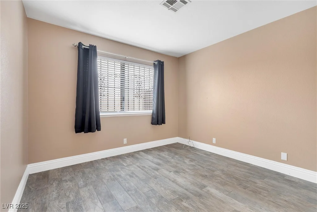 8620 Cremona, Las Vegas, NV 89117