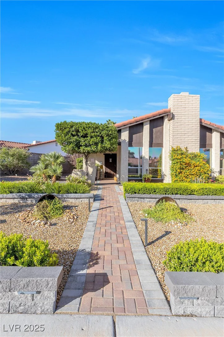 8620 Cremona, Las Vegas, NV 89117