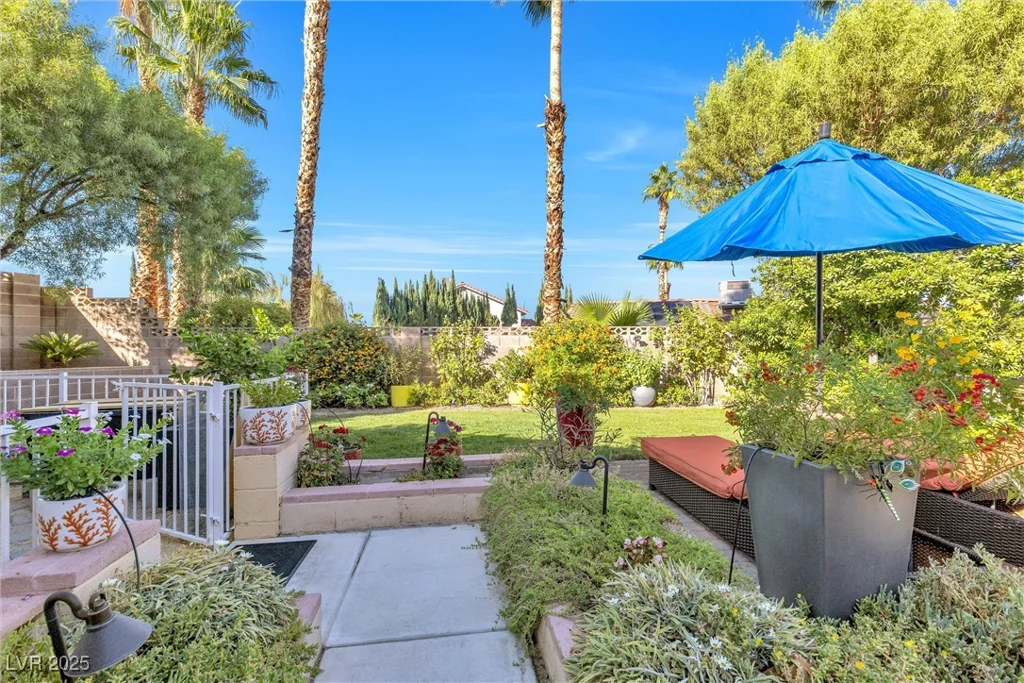8620 Cremona, Las Vegas, NV 89117