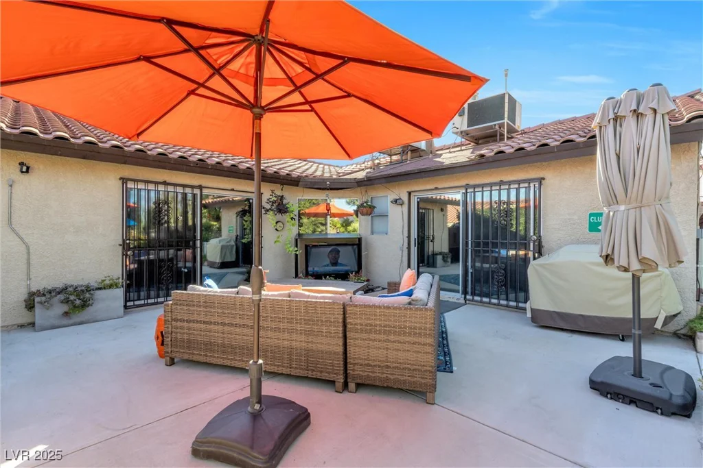 8620 Cremona, Las Vegas, NV 89117