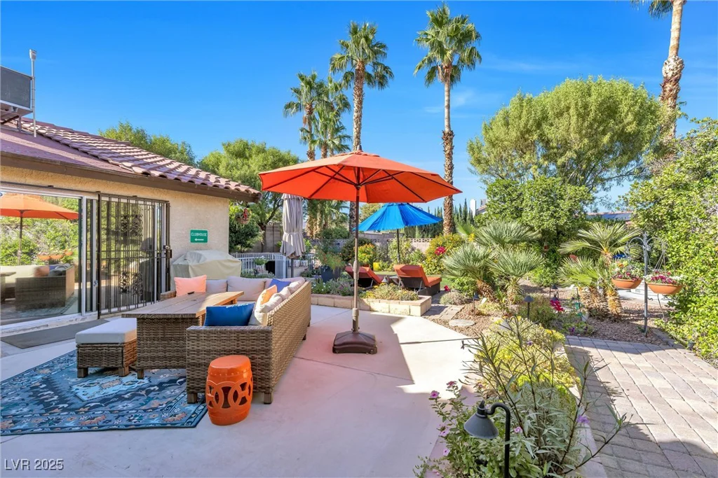8620 Cremona, Las Vegas, NV 89117