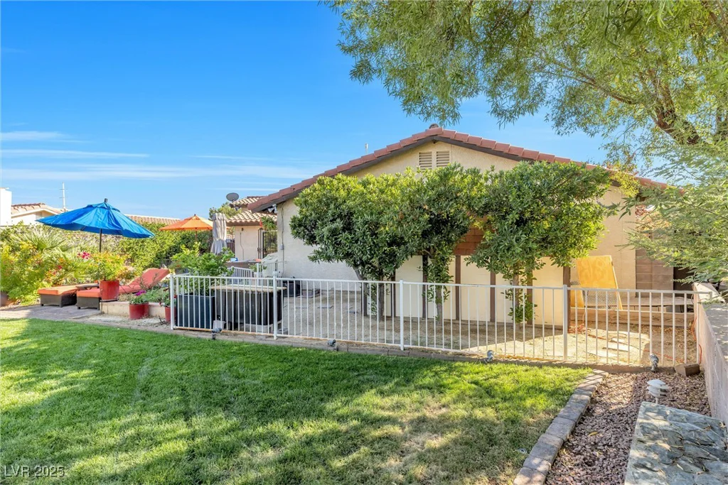8620 Cremona, Las Vegas, NV 89117