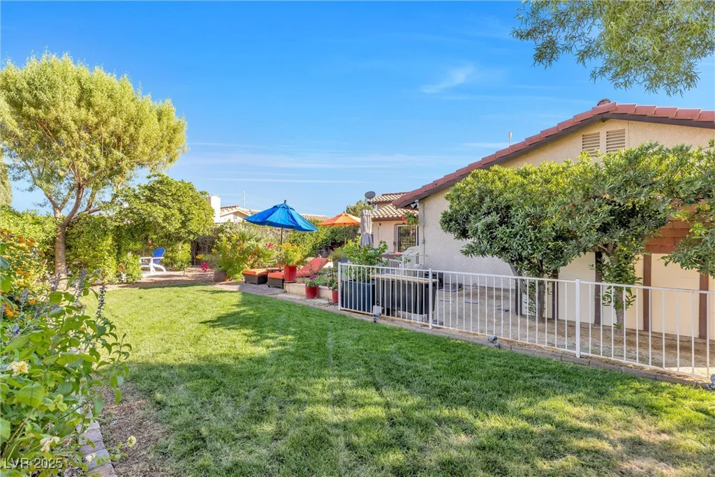 8620 Cremona, Las Vegas, NV 89117