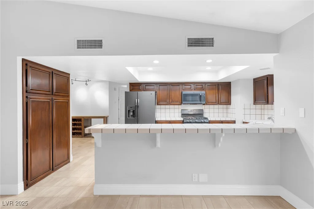 8620 Cremona, Las Vegas, NV 89117