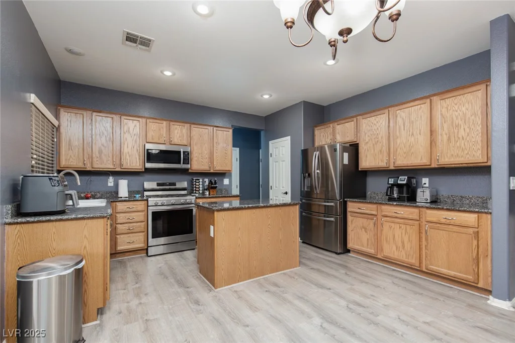5609 Hannah Gordon, North Las Vegas, NV 89081