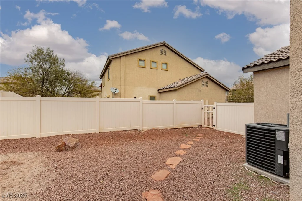 5609 Hannah Gordon, North Las Vegas, NV 89081