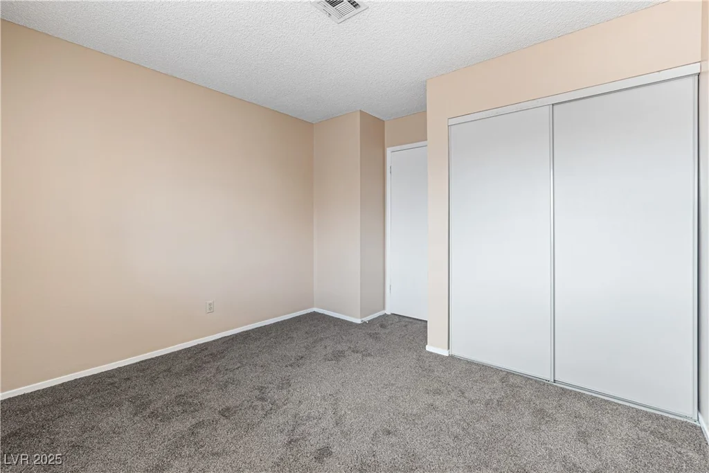 6652 Wheelbarrow Peak, Las Vegas, NV 89108