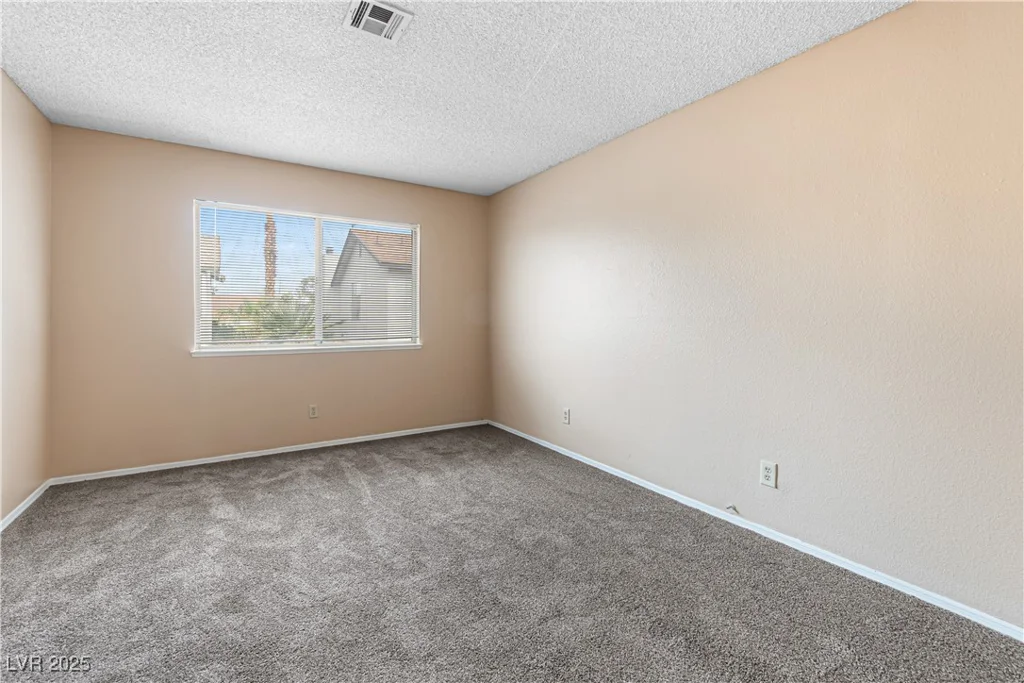 6652 Wheelbarrow Peak, Las Vegas, NV 89108