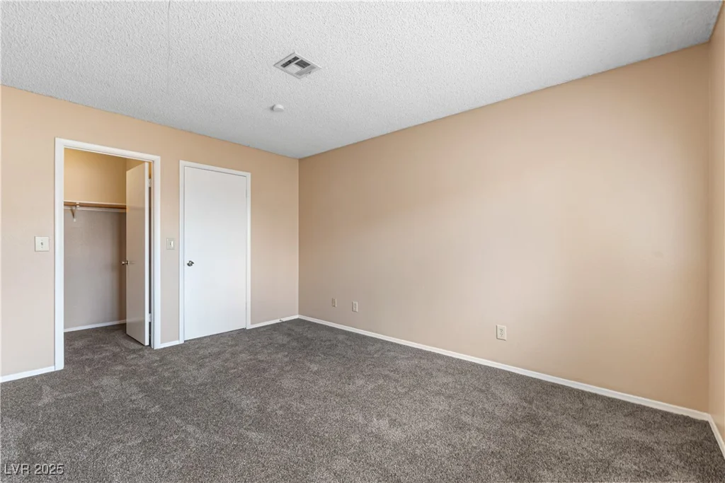 6652 Wheelbarrow Peak, Las Vegas, NV 89108