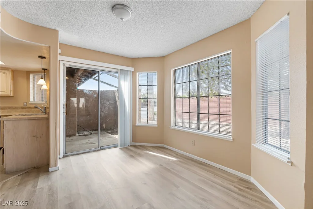 6652 Wheelbarrow Peak, Las Vegas, NV 89108