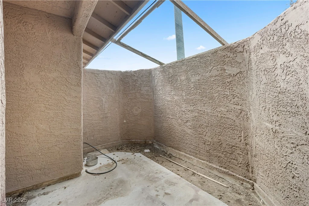 6652 Wheelbarrow Peak, Las Vegas, NV 89108