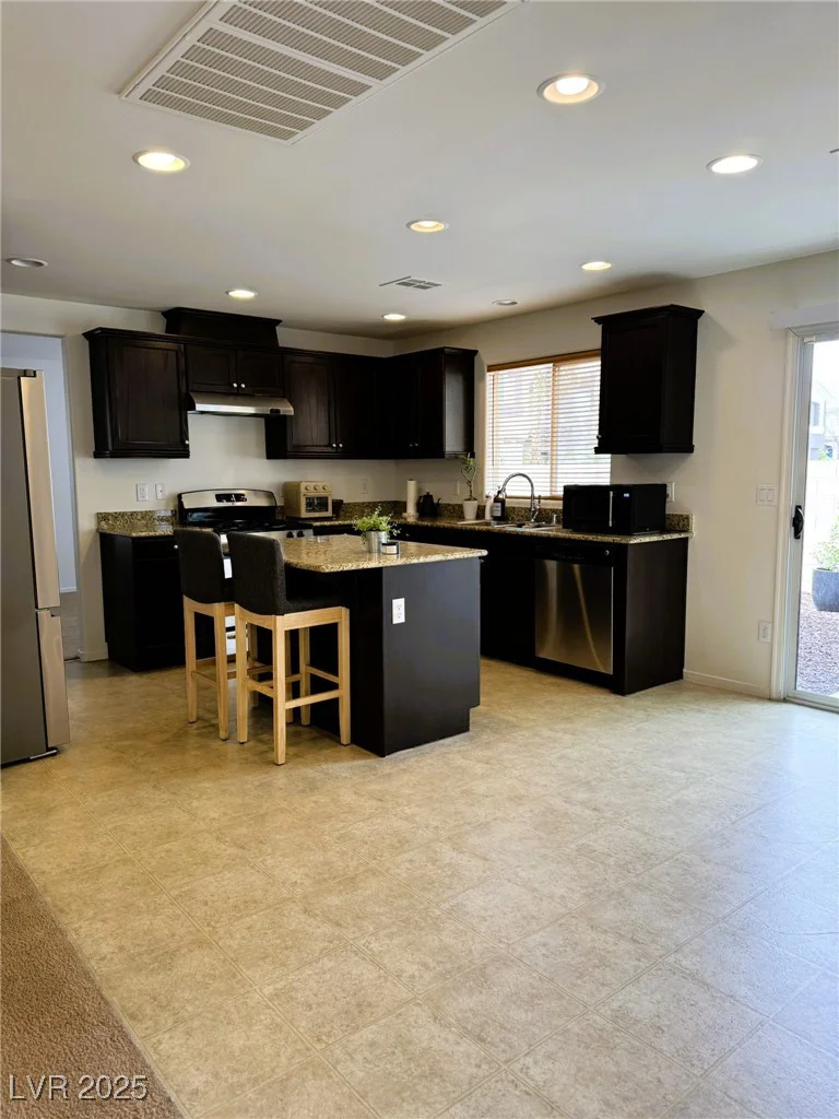 9746 Brooks Lake, Las Vegas, NV 89148