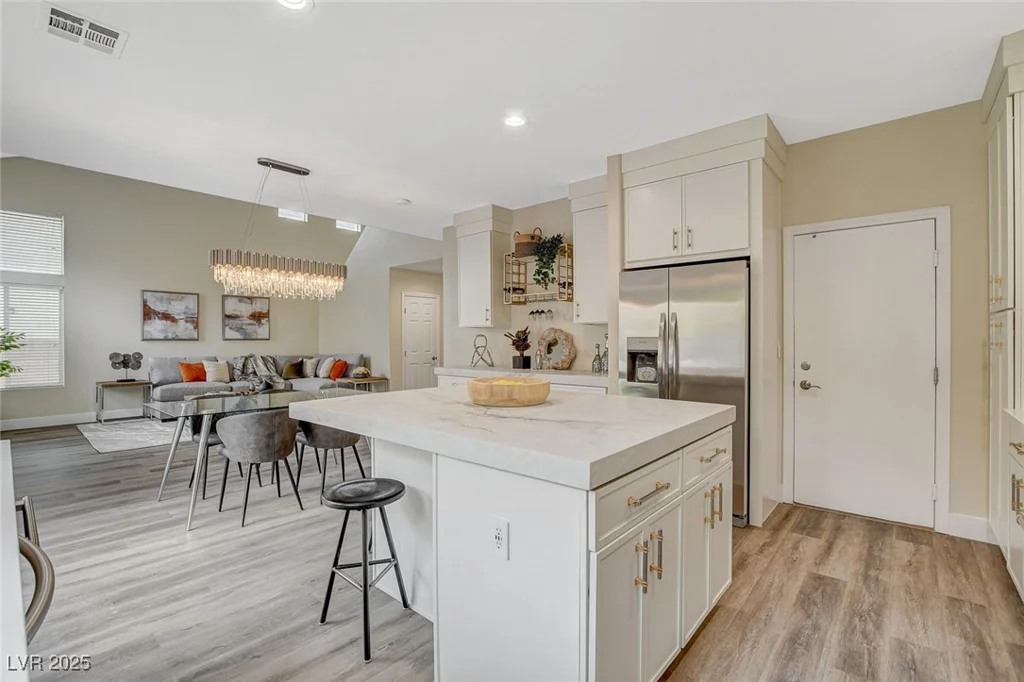 2033 Shining Feather, Las Vegas, NV 89134