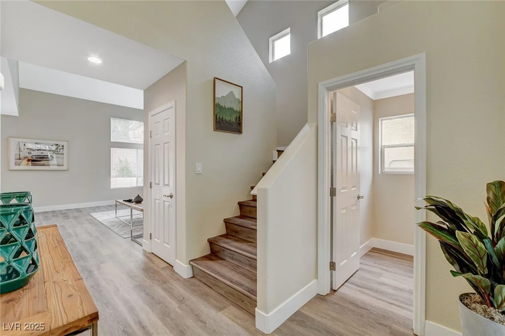 2033 Shining Feather, Las Vegas, NV 89134