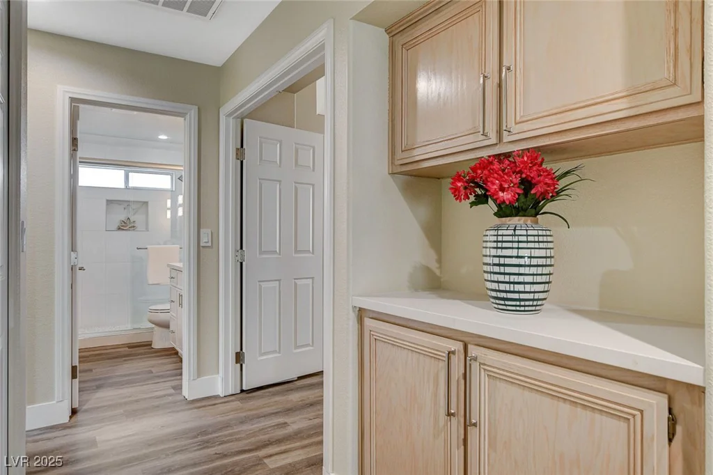2033 Shining Feather, Las Vegas, NV 89134