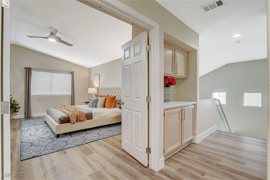 2033 Shining Feather, Las Vegas, NV 89134