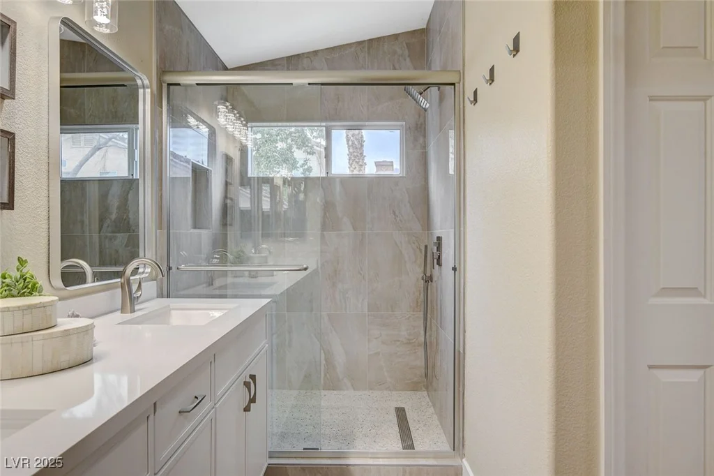 2033 Shining Feather, Las Vegas, NV 89134