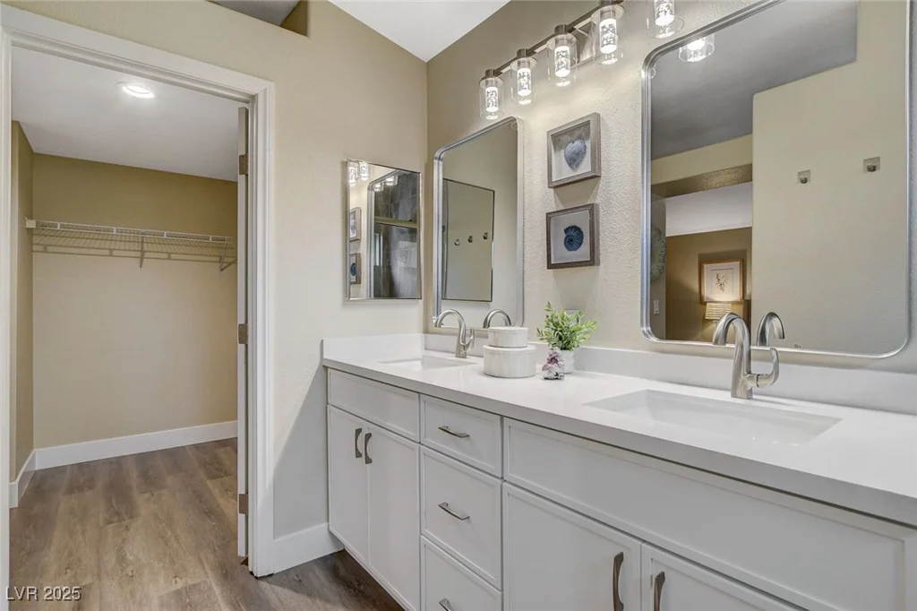 2033 Shining Feather, Las Vegas, NV 89134