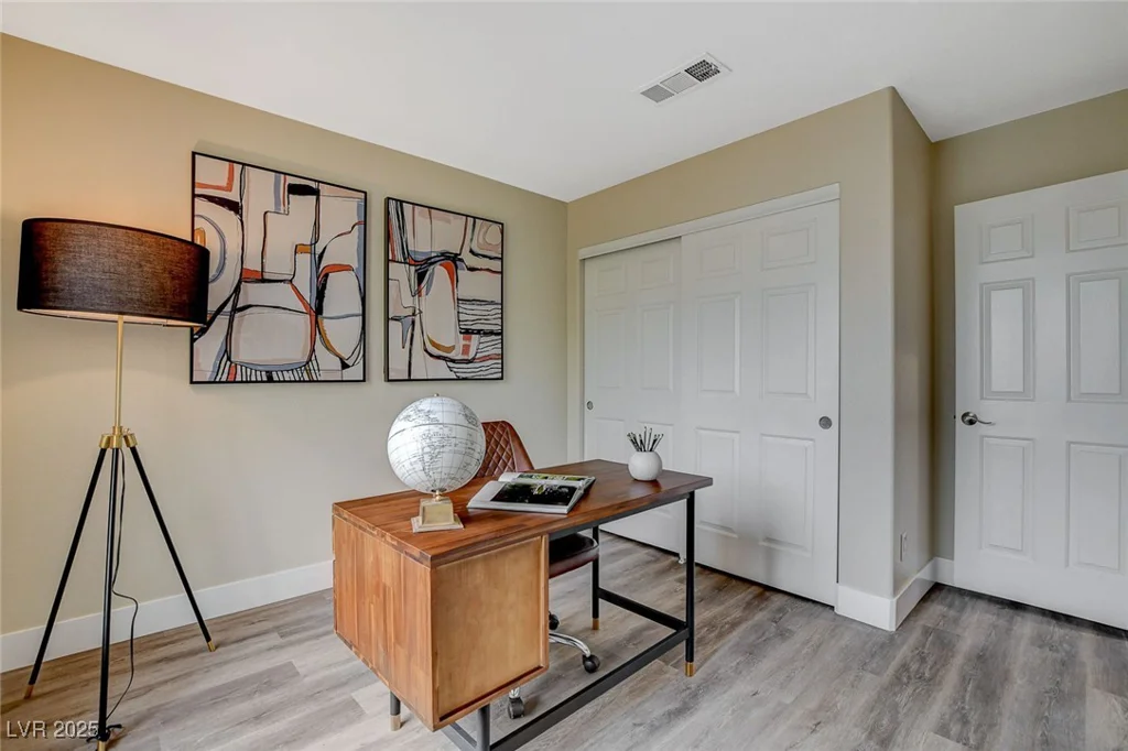 2033 Shining Feather, Las Vegas, NV 89134