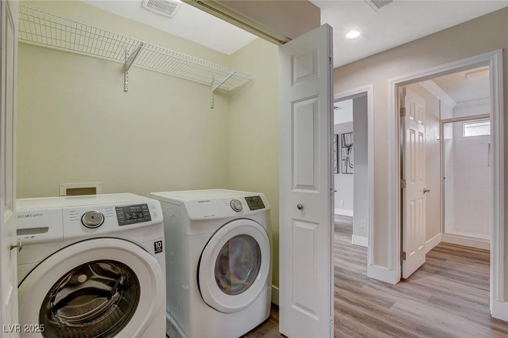 2033 Shining Feather, Las Vegas, NV 89134