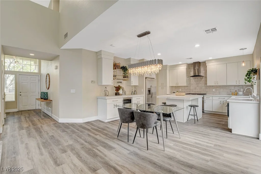 2033 Shining Feather, Las Vegas, NV 89134