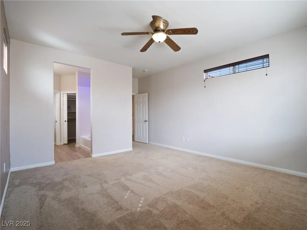 6237 Glimmering Light, Las Vegas, NV 89139