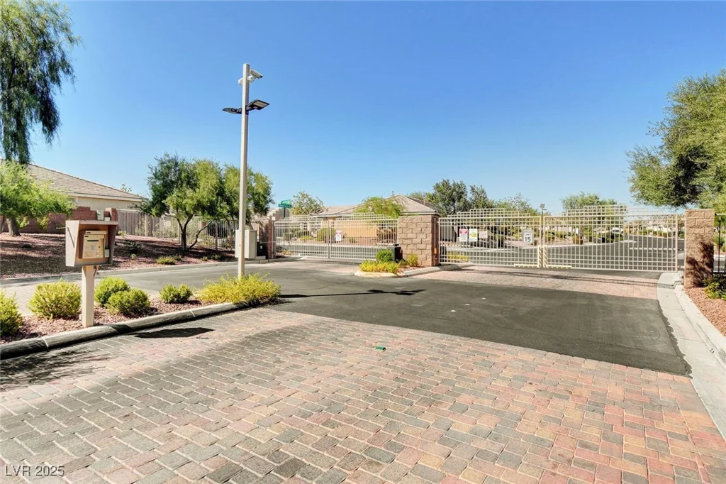 5292 Cholla Cactus, Las Vegas, NV 89141