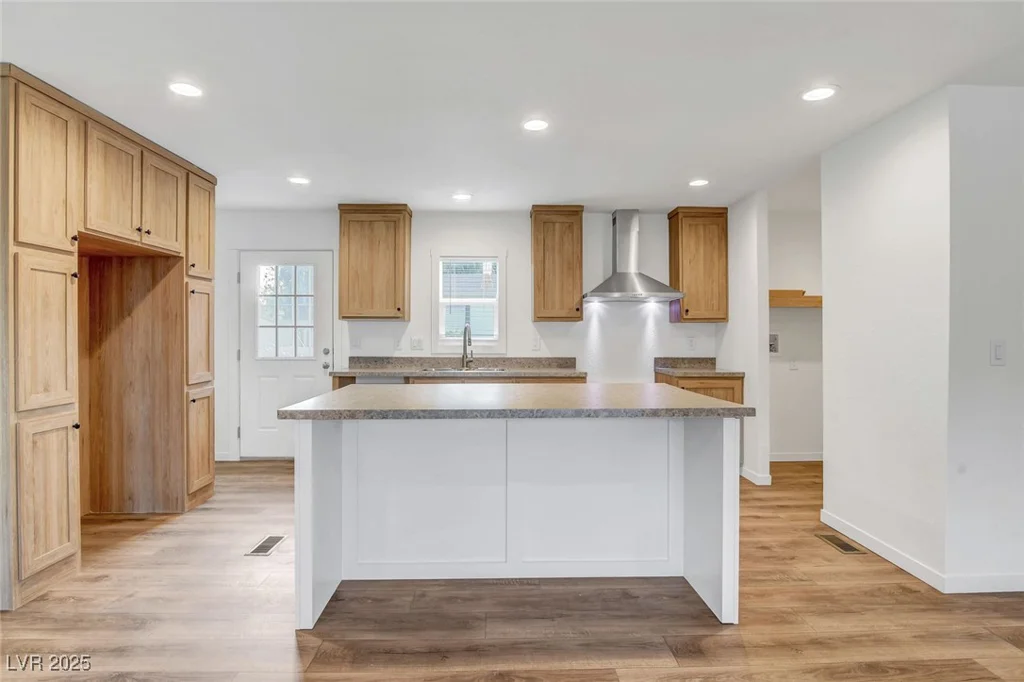 4697 Esplanade, Las Vegas, NV 89121