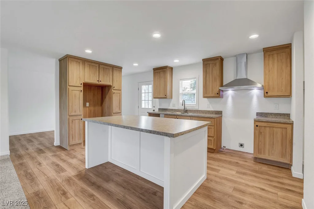 4697 Esplanade, Las Vegas, NV 89121
