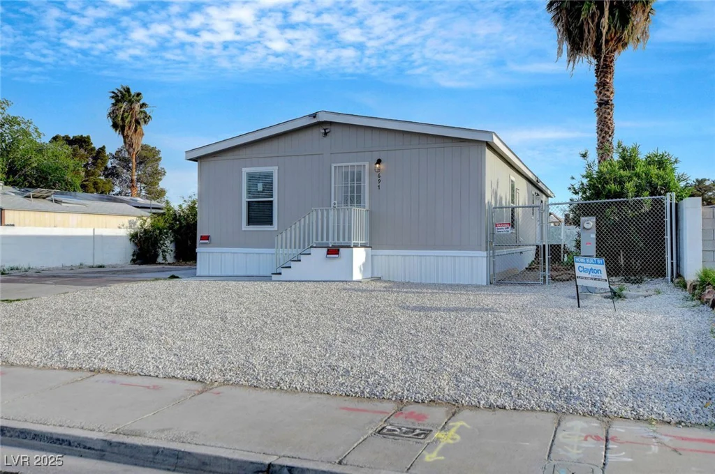 4697 Esplanade, Las Vegas, NV 89121