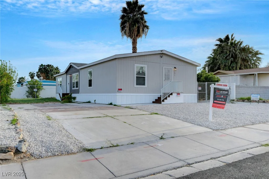 4697 Esplanade, Las Vegas, NV 89121