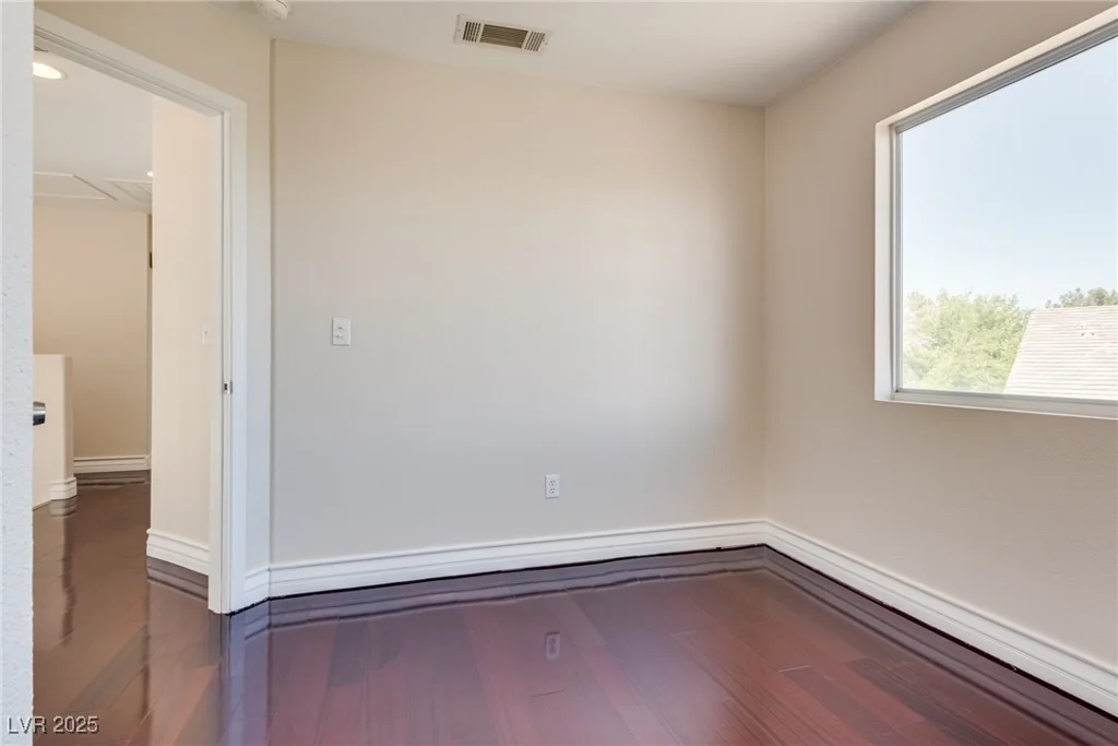 10216 Via Roma, Las Vegas, NV 89144