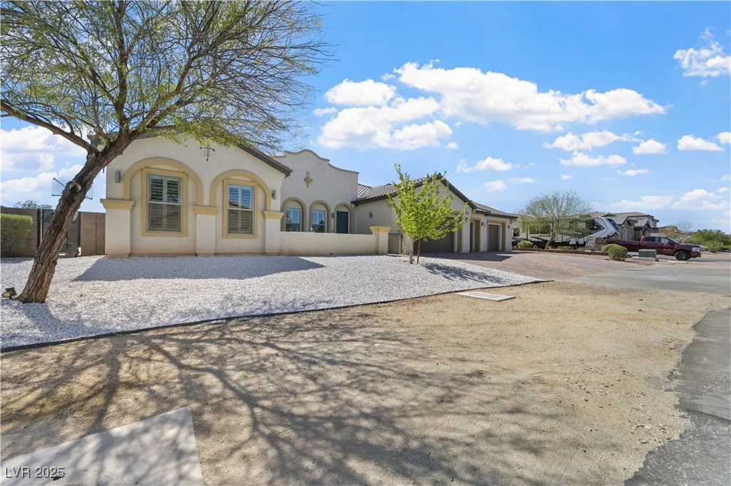 2804 Candelaria, Henderson, NV 89074