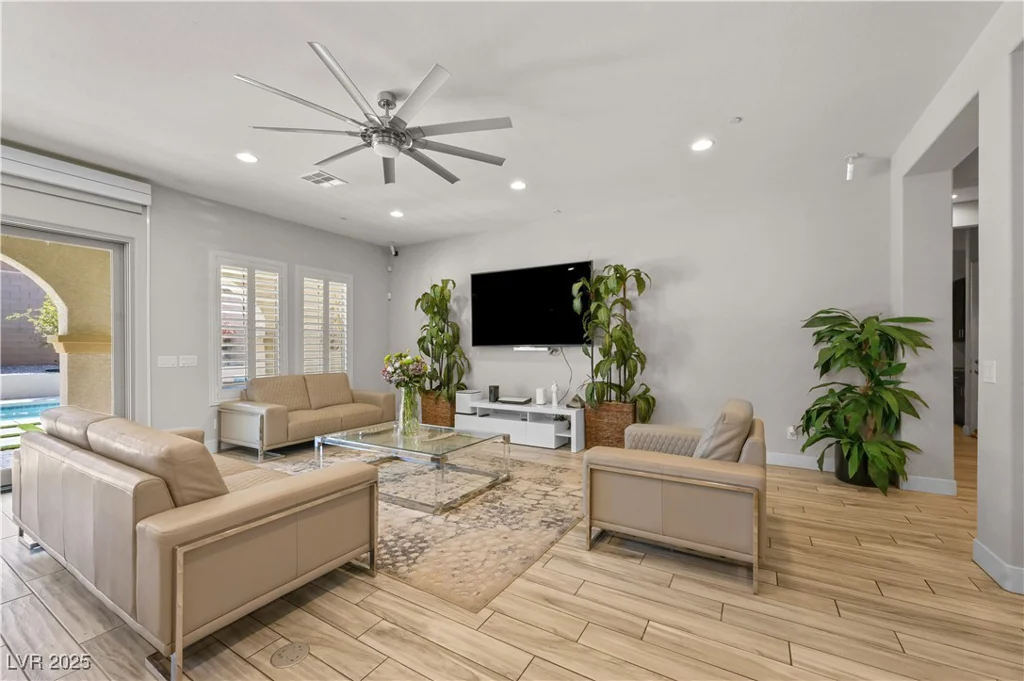 2804 Candelaria, Henderson, NV 89074