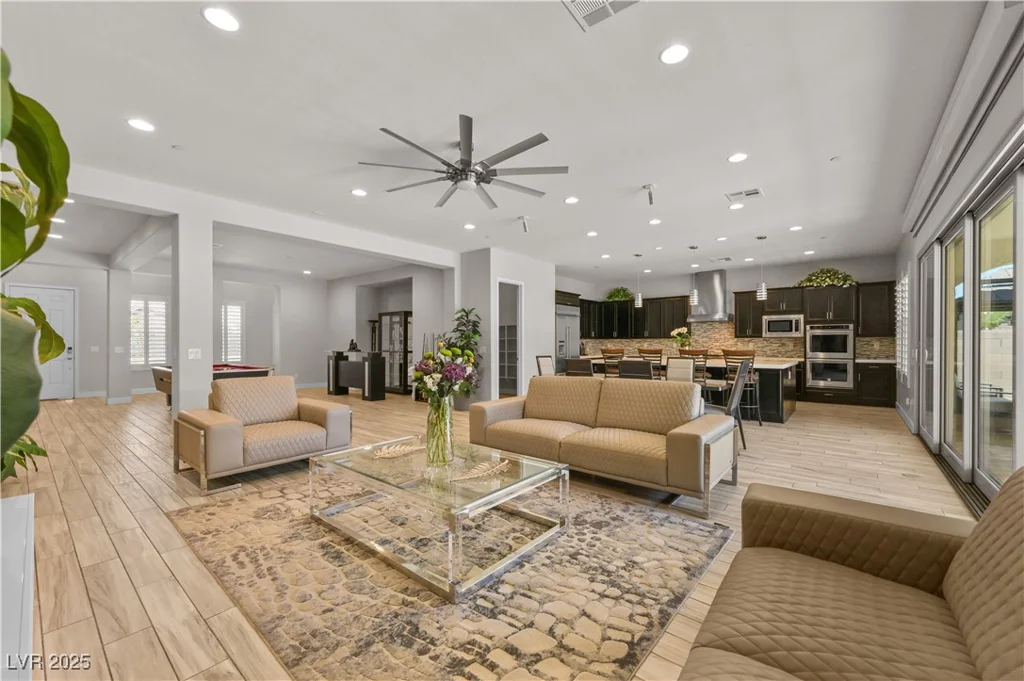 2804 Candelaria, Henderson, NV 89074