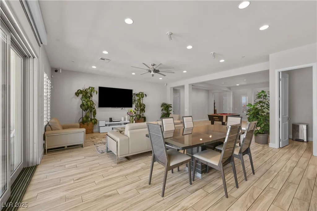 2804 Candelaria, Henderson, NV 89074