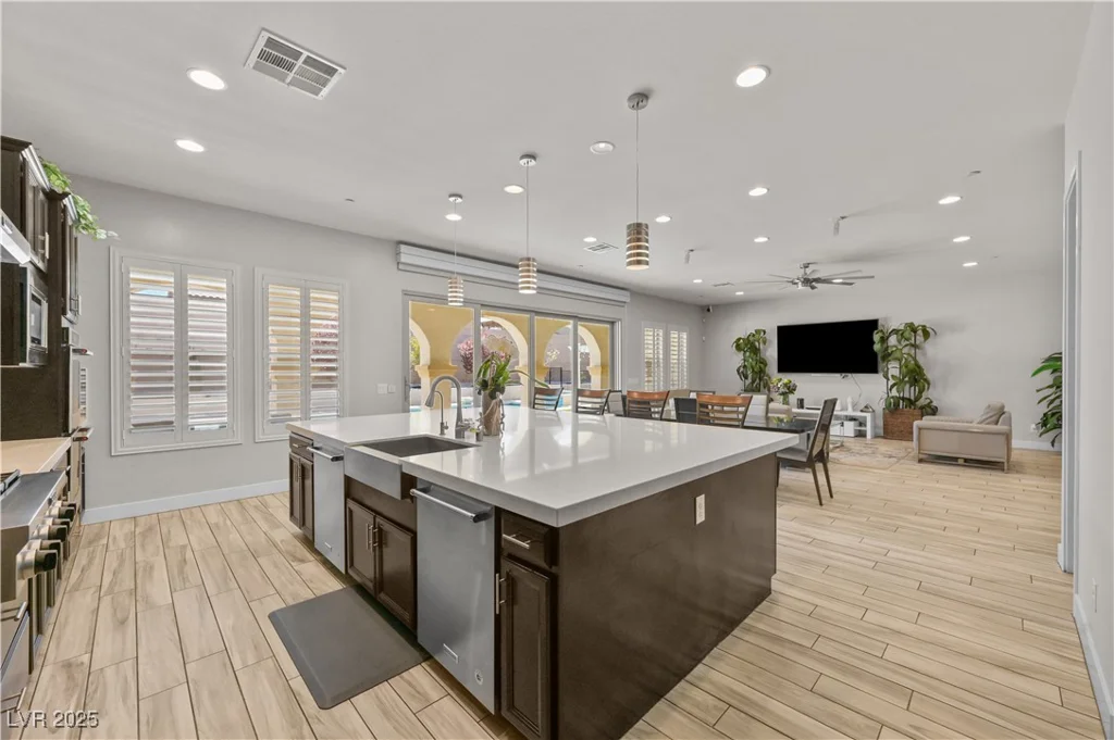 2804 Candelaria, Henderson, NV 89074