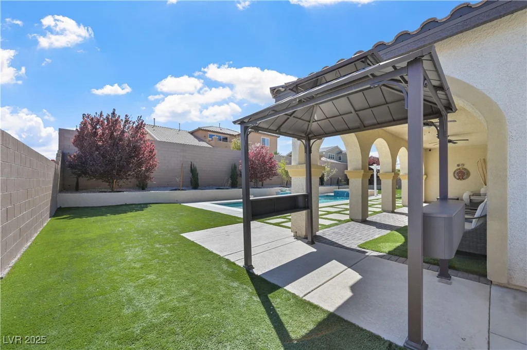 2804 Candelaria, Henderson, NV 89074