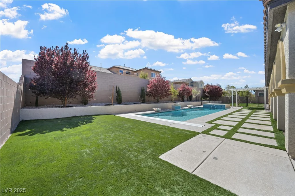 2804 Candelaria, Henderson, NV 89074