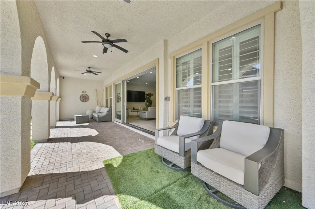 2804 Candelaria, Henderson, NV 89074