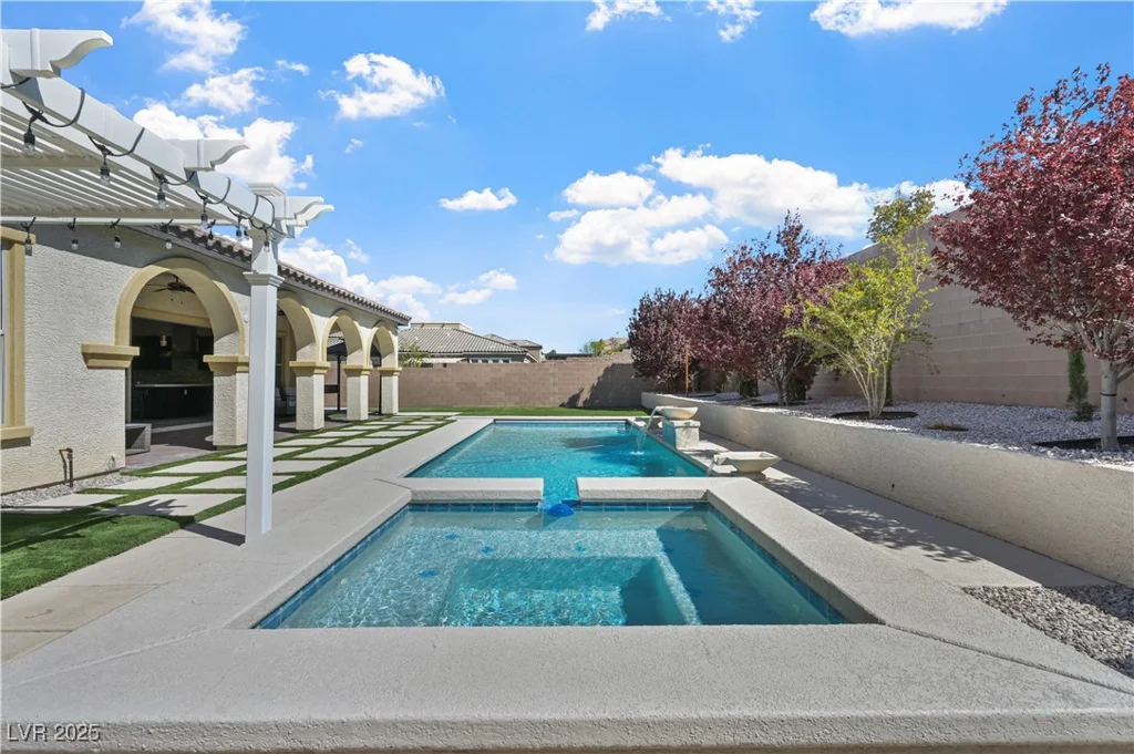 2804 Candelaria, Henderson, NV 89074
