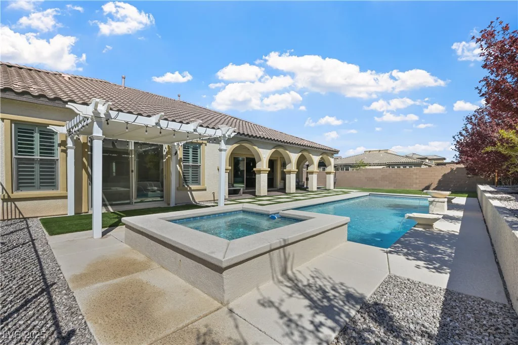 2804 Candelaria, Henderson, NV 89074