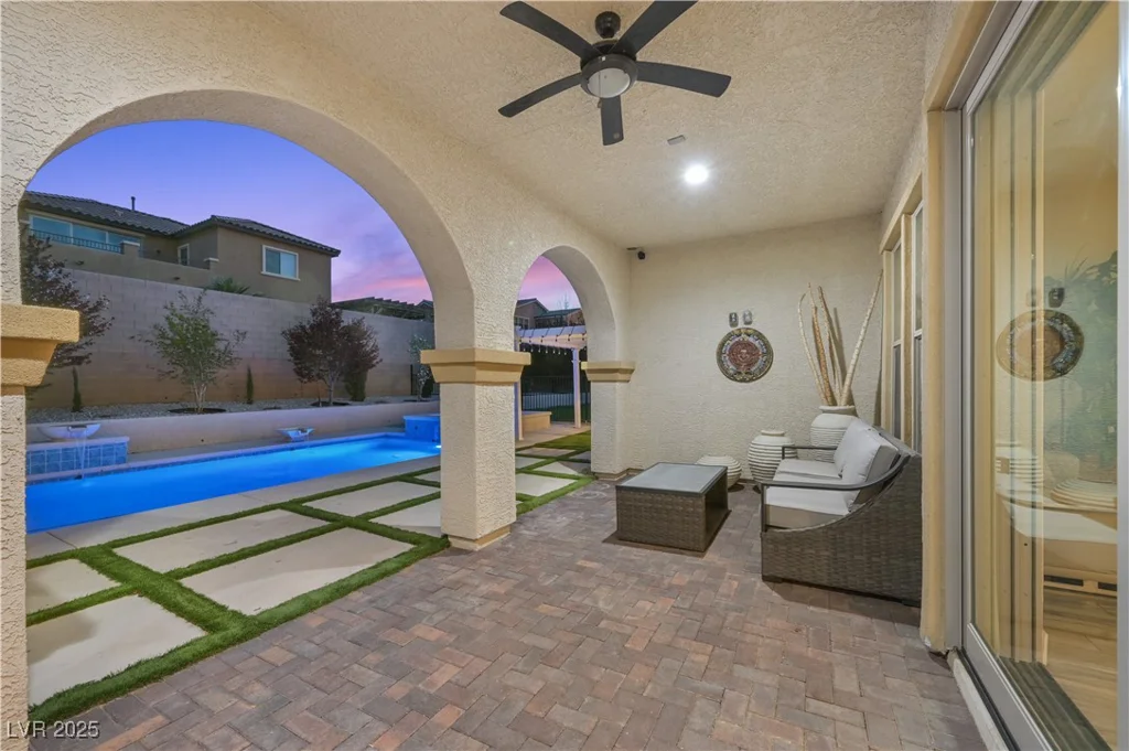2804 Candelaria, Henderson, NV 89074
