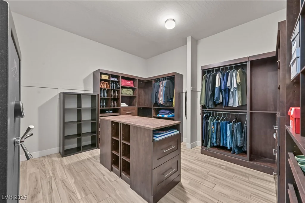 2804 Candelaria, Henderson, NV 89074