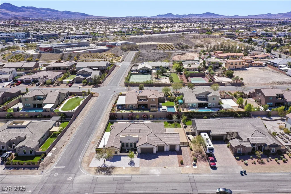 2804 Candelaria, Henderson, NV 89074